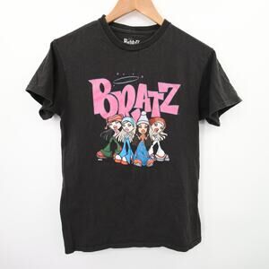 Bratz T-Shirt Black Short Sleeve Crewneck Y2K 2000s Graphic Tee Round Neck Small